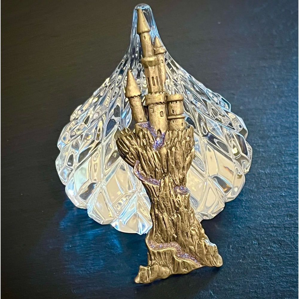 Vintage JJ Jonette Marked Jewelry Pewter Castle Glitter Accent Brooch - Picture 10 of 10